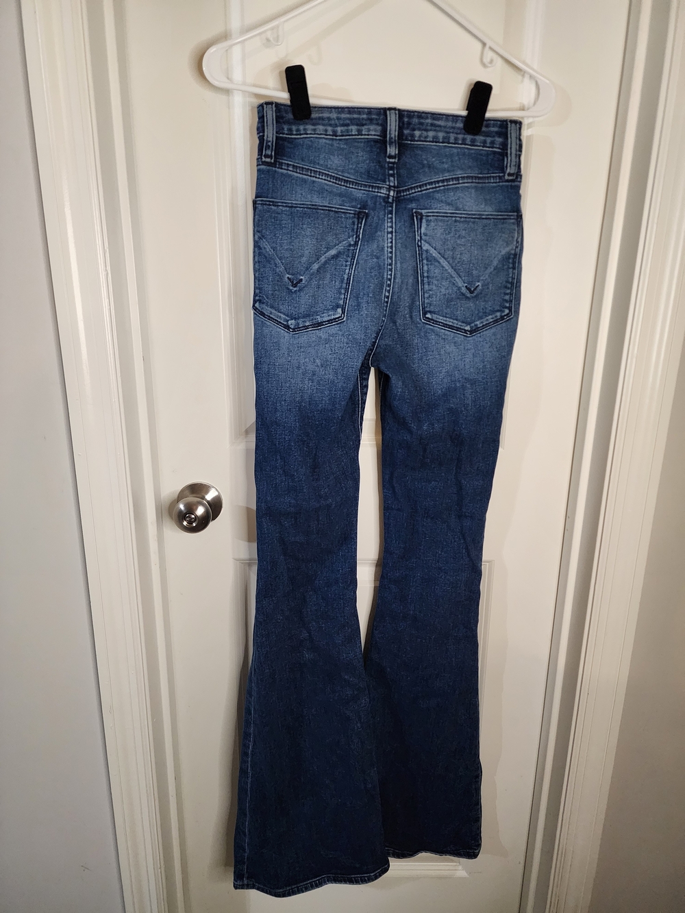 ✨ Hudson High-Rise Flare Jeans – Size 25 ✨ - Picture 3 of 5
